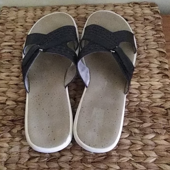 Easy Street slide sandals - Picture 6 of 7